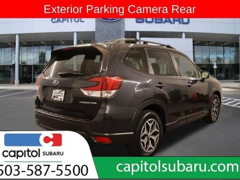 Used 2019 Subaru Forester Premium AWD/4WD image 3