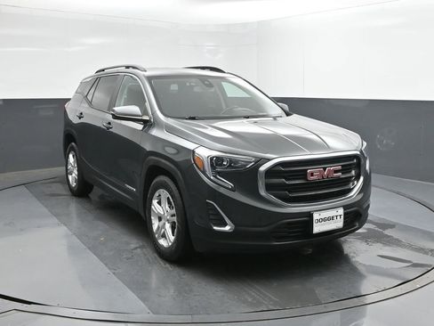 Used 2021 GMC Terrain SLE w/ Driver Convenience Package FWD image 17