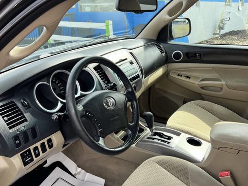 Used 2010 Toyota Tacoma 4x4 Double Cab image 10