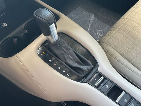 New 2027 Honda HR-V LX image 17