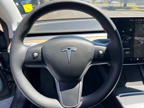 Used 2021 Tesla Model 3 Long Range AWD/4WD image 24