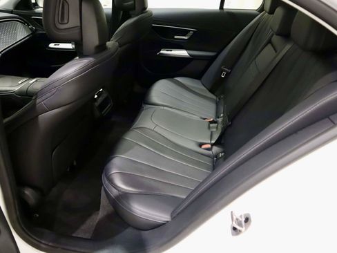 Used 2025 Mercedes-Benz E 350 Sedan w/ Winter Package image 19