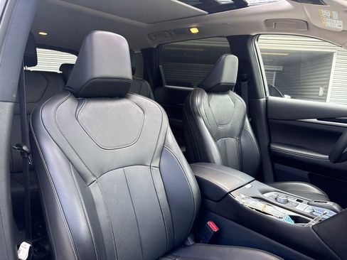 Used 2025 INFINITI QX60 Pure AWD/4WD image 21