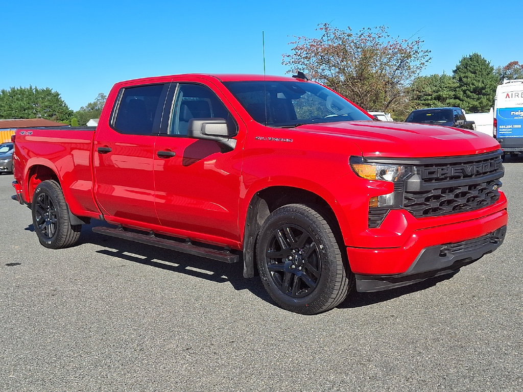 Used 2024 Chevrolet Silverado 1500 Custom AWD/4WD image 1