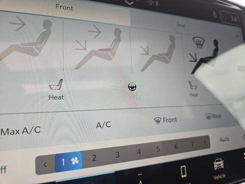 New 2026 Chrysler Pacifica Select image 8