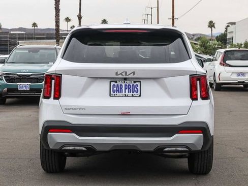 New 2026 Kia Sorento LX FWD image 37