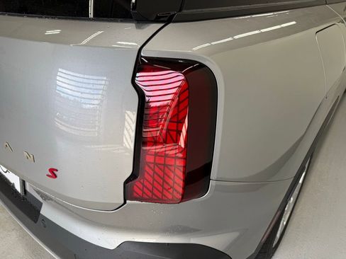 Certified 2025 MINI Cooper Countryman S image 7