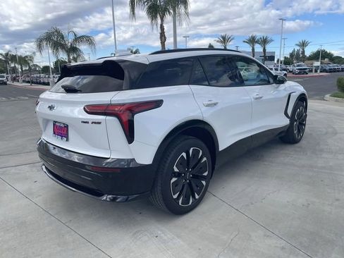 Certified 2025 Chevrolet Blazer EV RS image 8