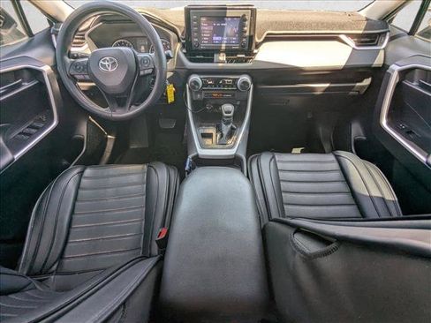 Used 2021 Toyota RAV4 LE w/ Carpet Mat Package (TMS) FWD image 23