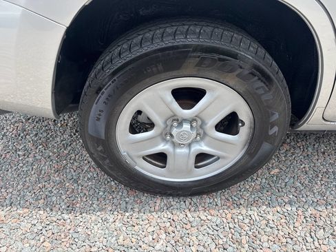 Used 2012 Toyota RAV4 4WD w/ Value Pkg image 11