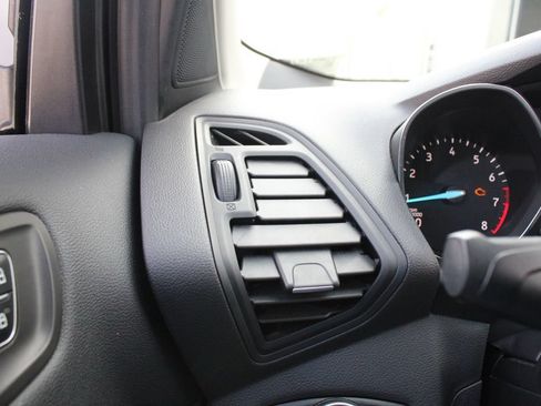 Used 2018 Ford Escape SE FWD image 8