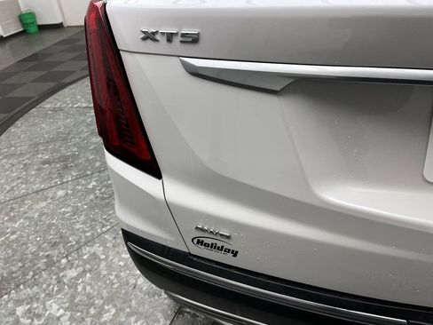 Certified 2025 Cadillac XT5 Premium Luxury image 36
