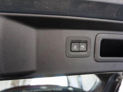 Used 2024 MAZDA CX-50 AWD 2.5 S w/ Preferred Package image 17