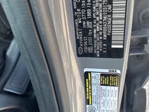 Used 2021 Hyundai Venue SE FWD image 20