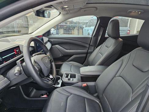 New 2025 Ford Mustang Mach-E Premium image 12