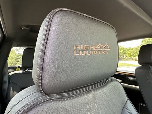 Used 2024 Chevrolet Silverado 3500 High Country w/ High Country Premium Package image 15