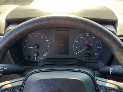 Certified 2024 Toyota Corolla LE image 25