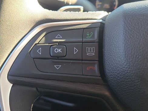 Certified 2023 Jeep Grand Cherokee Altitude image 29