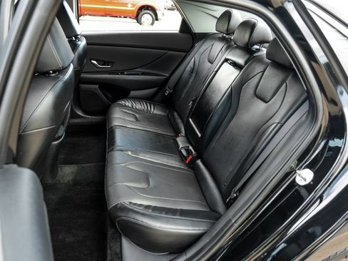 Used 2023 Hyundai Elantra Limited FWD image 42