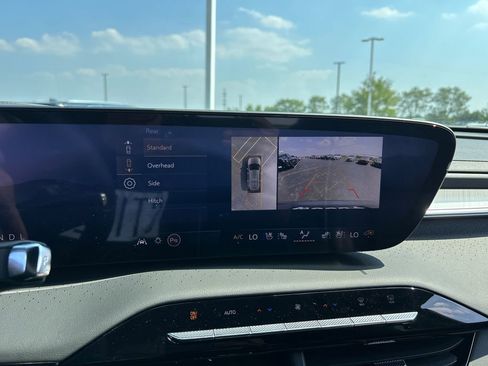 New 2026 Buick Enclave Avenir image 25