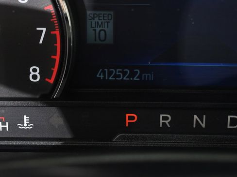 Used 2022 Ford Explorer Limited w/ Limited Technology Package image 28