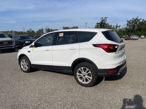 Used 2019 Ford Escape SE AWD/4WD image 6