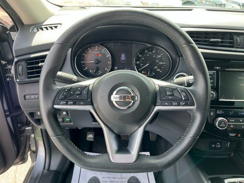 Used 2019 Nissan Rogue SV FWD image 13