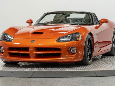Used 2005 Dodge Viper SRT-10 w/ Copperhead Edition Group RWD image 19