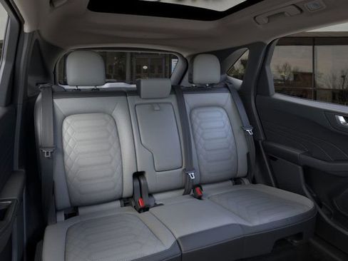 Used 2024 Ford Escape SE w/ PHEV Premium Package image 11