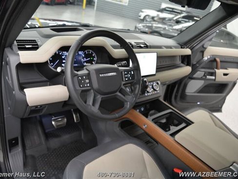Used 2023 Land Rover Defender 130 X image 12