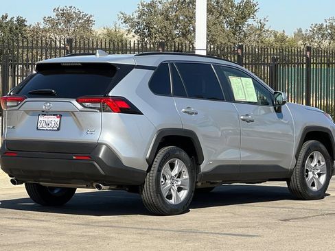 Certified 2025 Toyota RAV4 XLE AWD/4WD image 5
