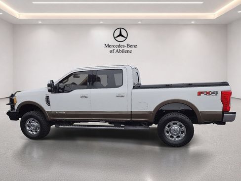 Used 2017 Ford F250 Lariat w/ Chrome Package AWD/4WD image 3