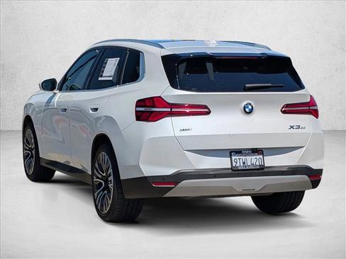 Used 2025 BMW X3 xDrive30i w/ Premium Package image 8