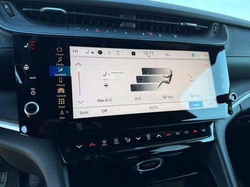 New 2026 Jeep Grand Cherokee Altitude image 35