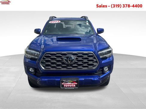 Certified 2023 Toyota Tacoma TRD Sport w/ TRD Premium Sport Package AWD/4WD image 11
