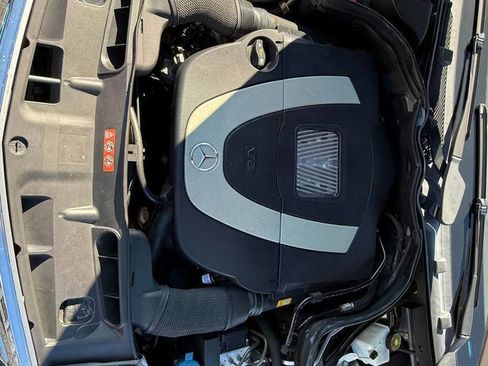 Used 2009 Mercedes-Benz C 300 4MATIC Sedan image 33