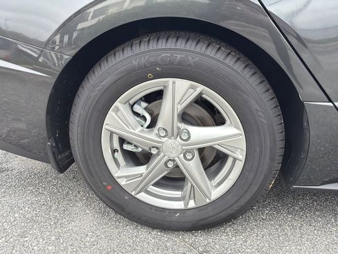 Used 2022 Hyundai Sonata SE image 17