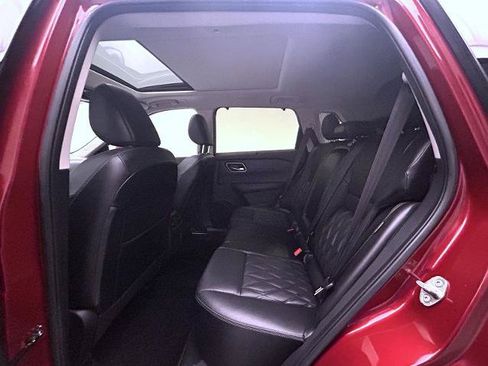 Certified 2023 Nissan Rogue Platinum FWD image 19