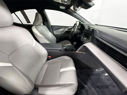 Certified 2025 Toyota Camry SE w/ Convenience Package image 43