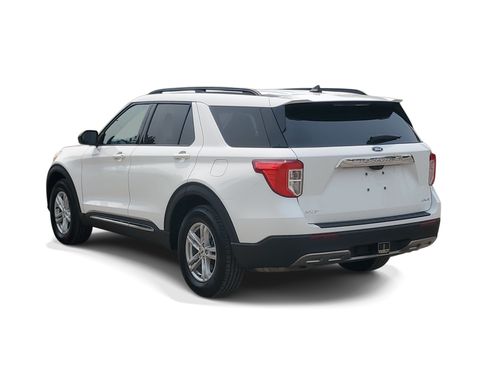 Used 2021 Ford Explorer XLT w/ Equipment Group 202A AWD/4WD image 4