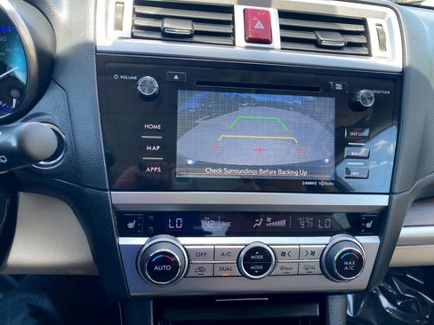 Used 2016 Subaru Outback 2.5i Limited image 22