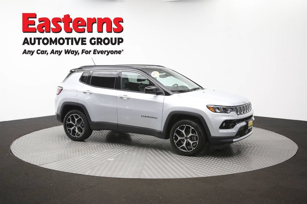 Used 2025 Jeep Compass Limited AWD/4WD image 47