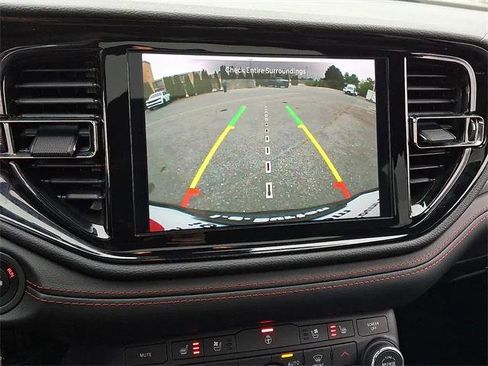 Certified 2024 Dodge Durango GT image 19