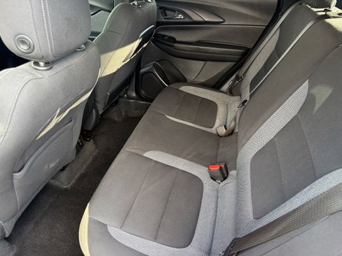Used 2022 Chevrolet TrailBlazer LT w/ Convenience Package image 28