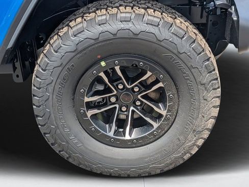New 2025 Jeep Wrangler Unlimited Rubicon w/ XTREMEE 35" Tire Package image 9