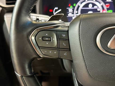Used 2022 Lexus LX 600 4WD w/ Accessory Package (Z1) image 38