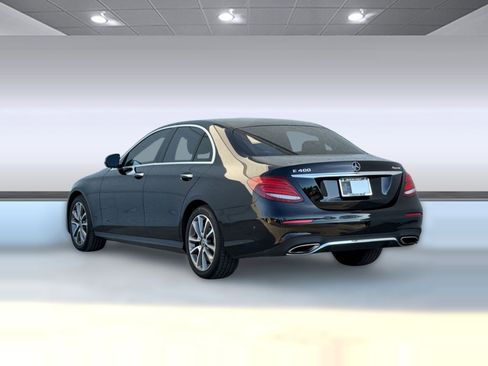 Certified 2018 Mercedes-Benz E 400 4MATIC Sedan image 3
