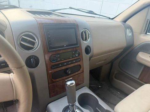 Used 2004 Ford F150 Lariat image 11