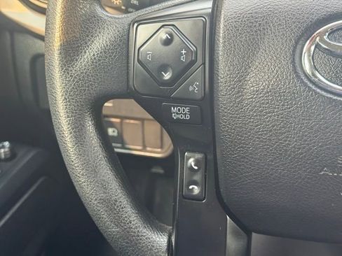 Used 2022 Toyota Tacoma SR image 26