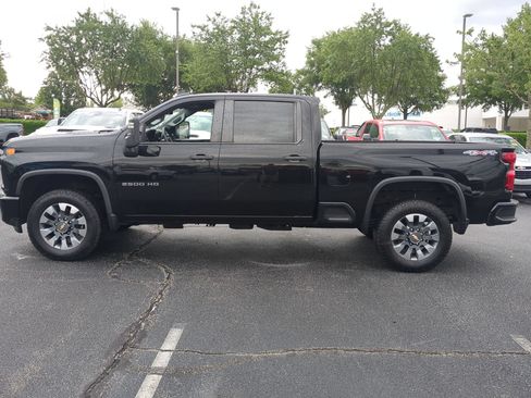Used 2023 Chevrolet Silverado 2500 Custom w/ Custom Value Package AWD/4WD image 7